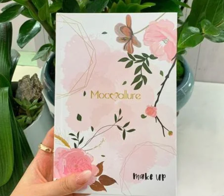 Mocallure 4 in 1 Makeup Book